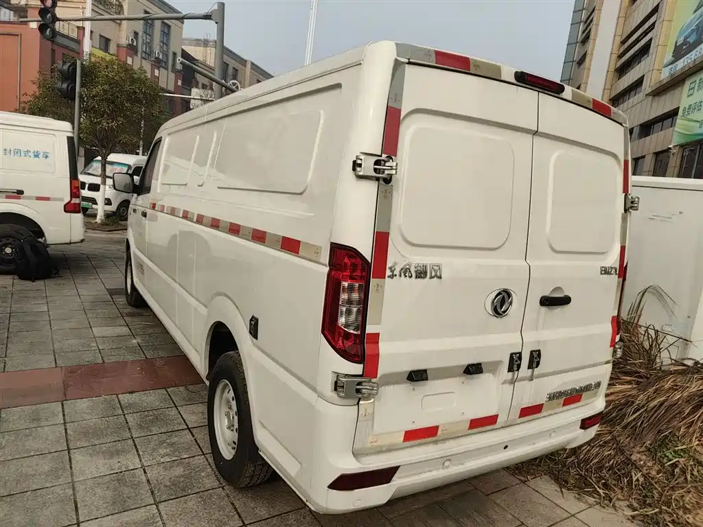 Dongfeng EM27 — миниатюра 5