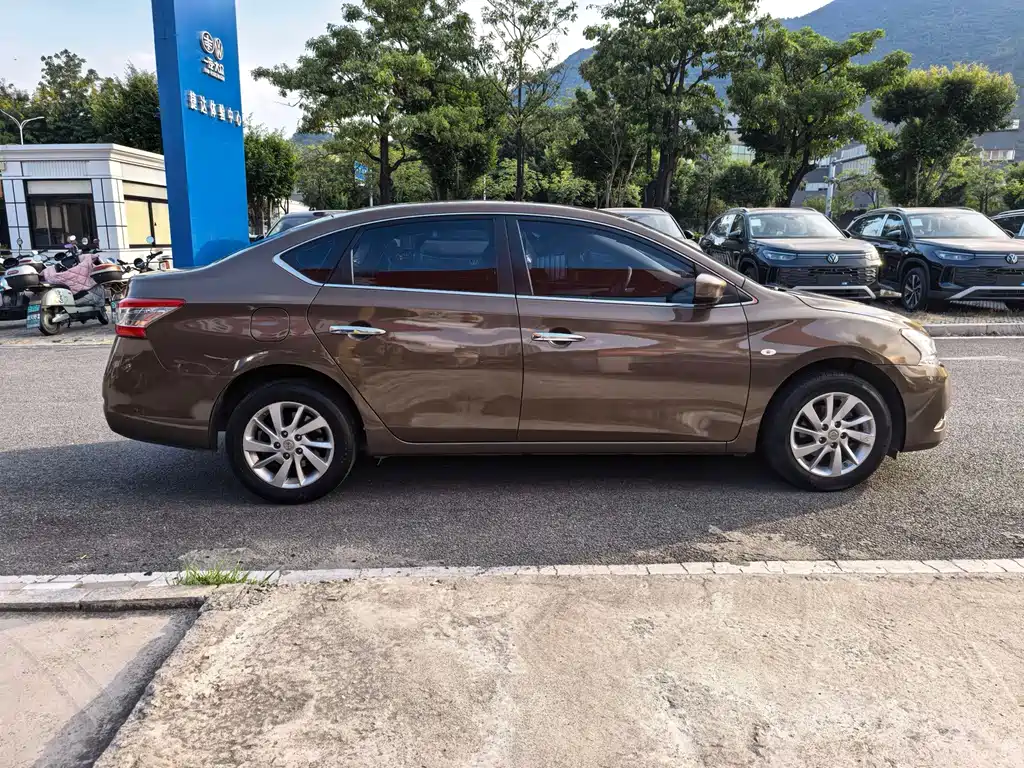 Nissan Sylphy — миниатюра 10