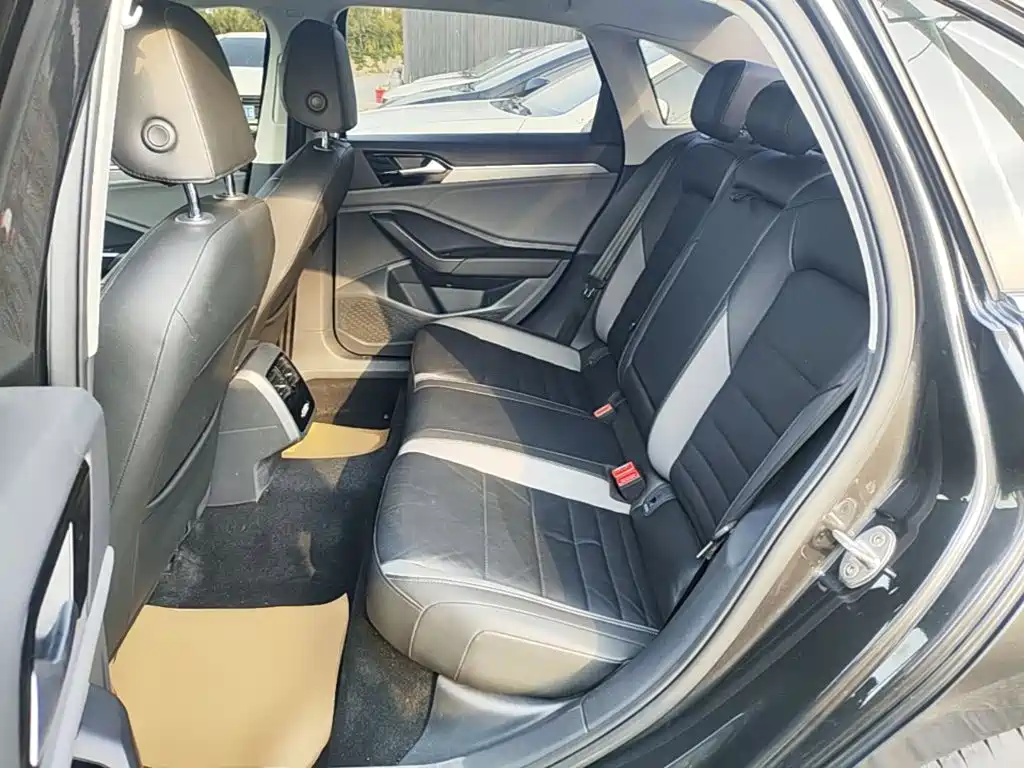 Volkswagen Sagitar — миниатюра 17