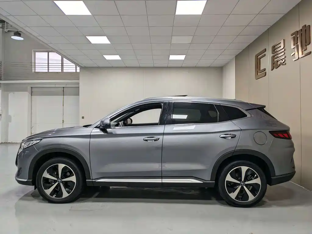 BYD PLUS New Energy — миниатюра 7