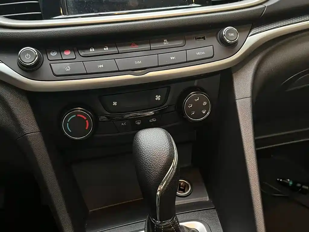 Buick Excelle — миниатюра 18