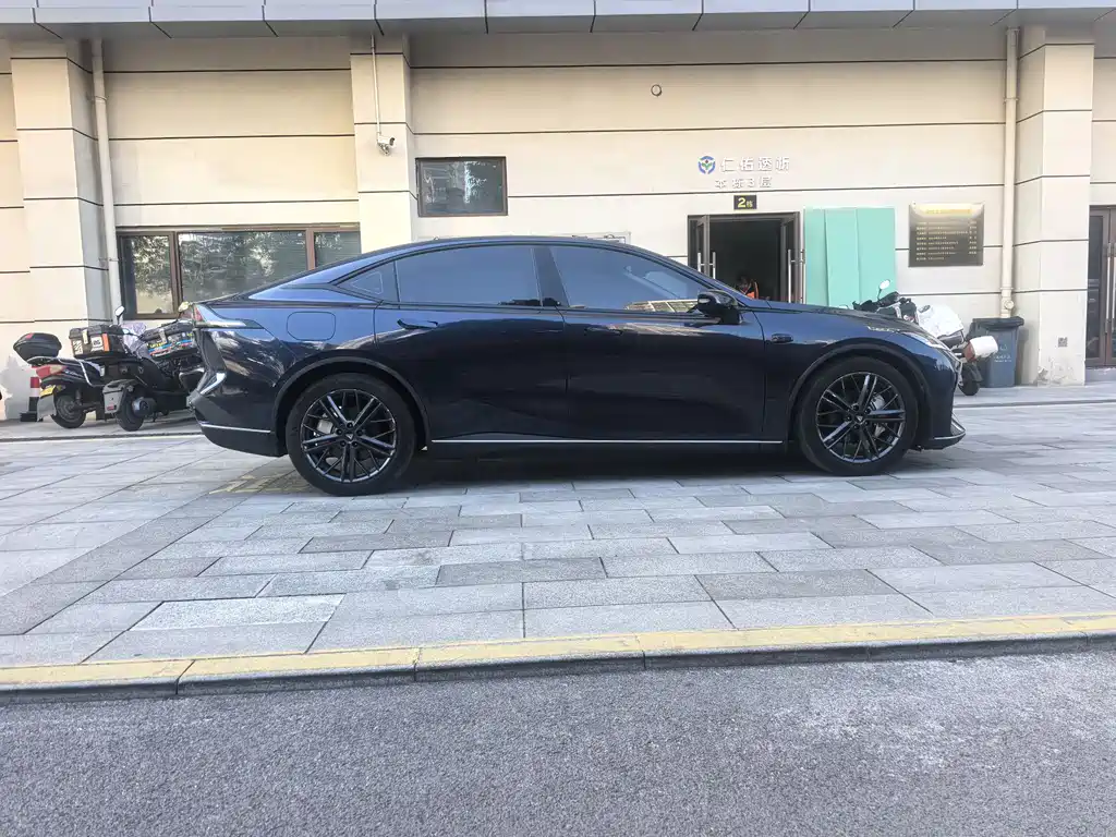 Changan Deepal DARK BLUE SL03