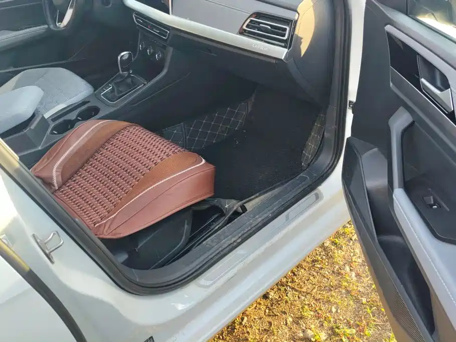 Volkswagen Lavida — миниатюра 8