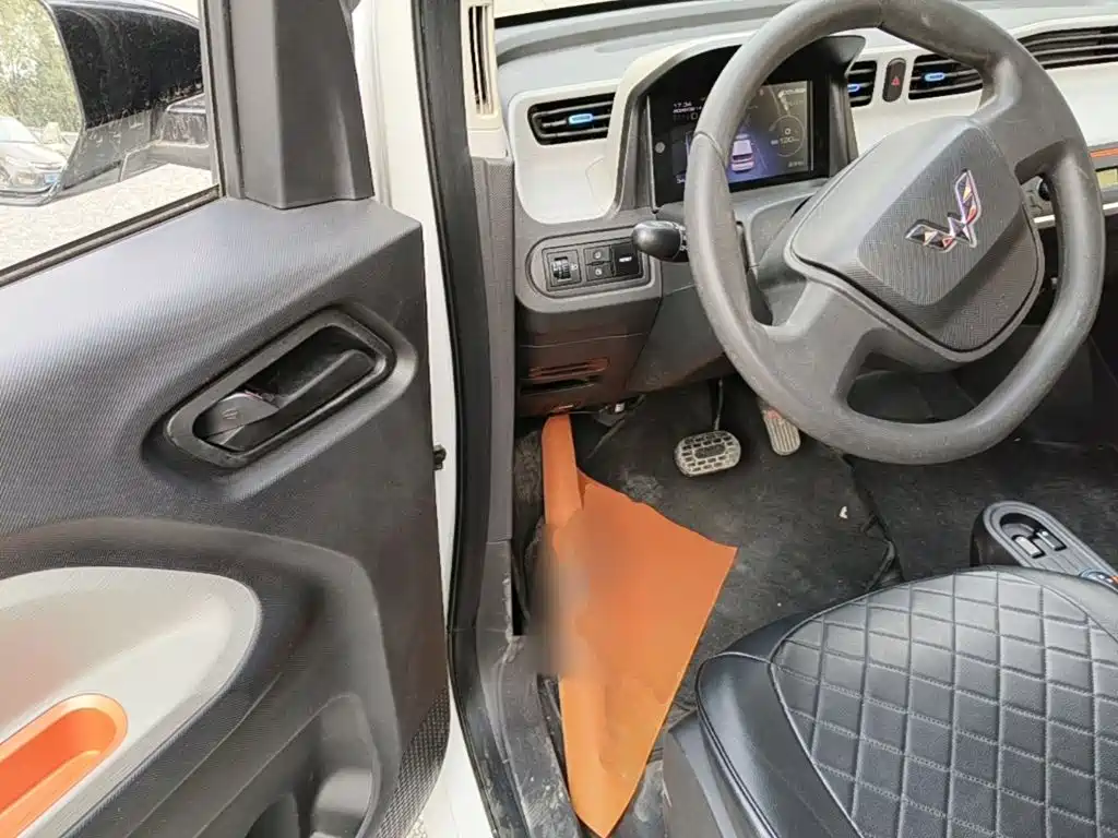 Wuling MINIEV — миниатюра 16