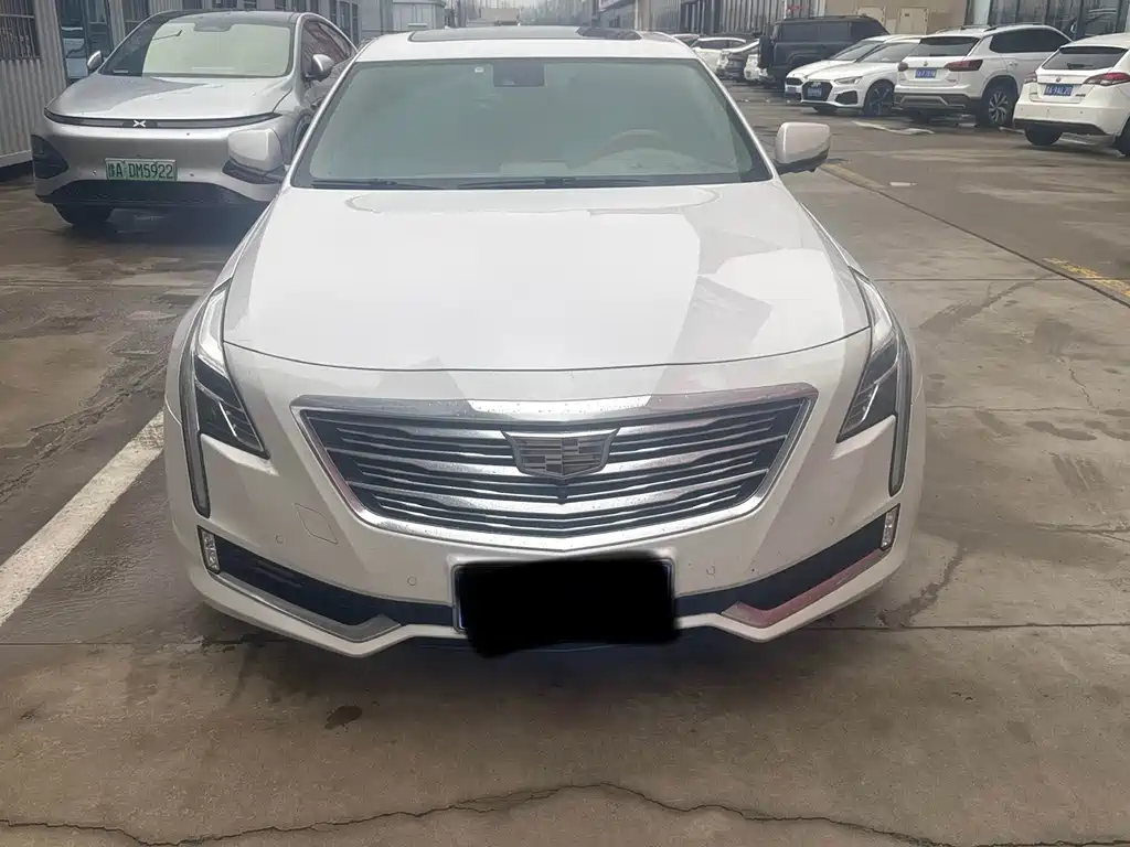 CADILLAC CT6