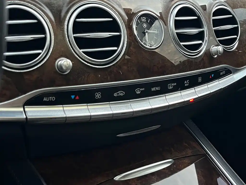 Mercedes-Benz S-Class — миниатюра 17