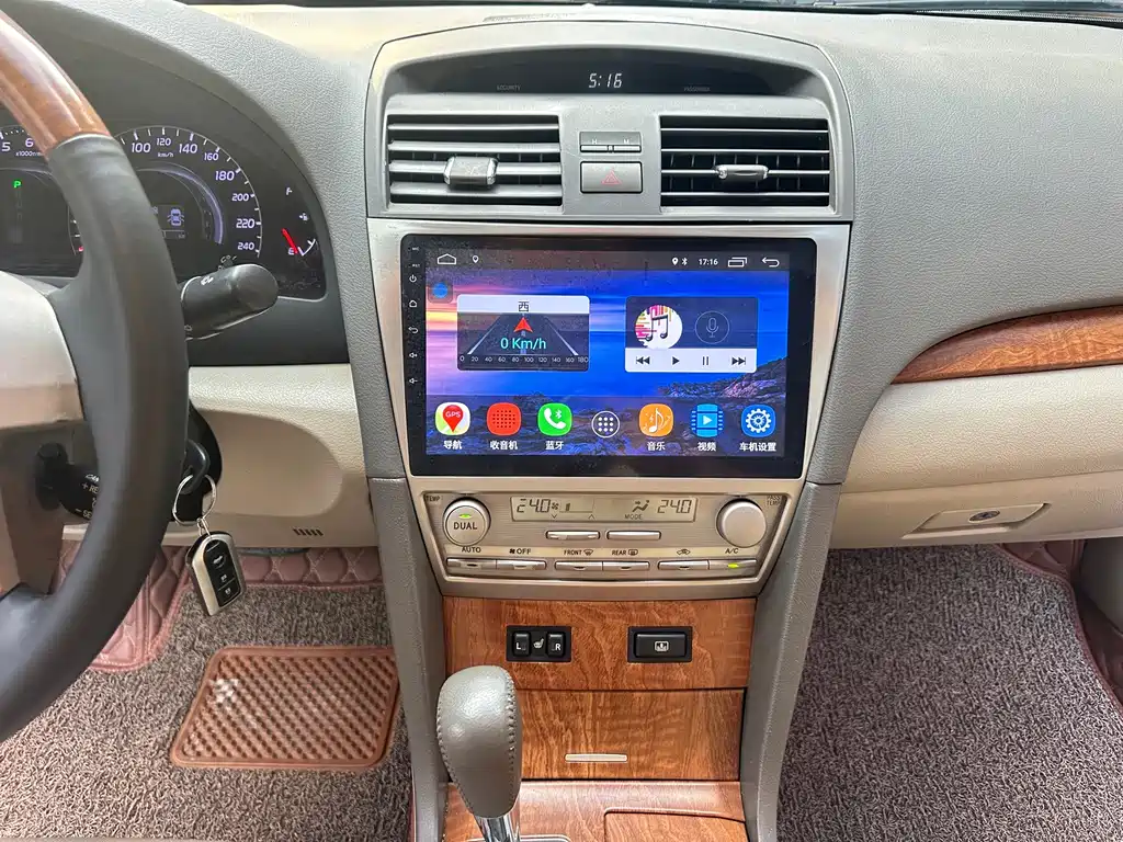 Toyota Camry — миниатюра 16