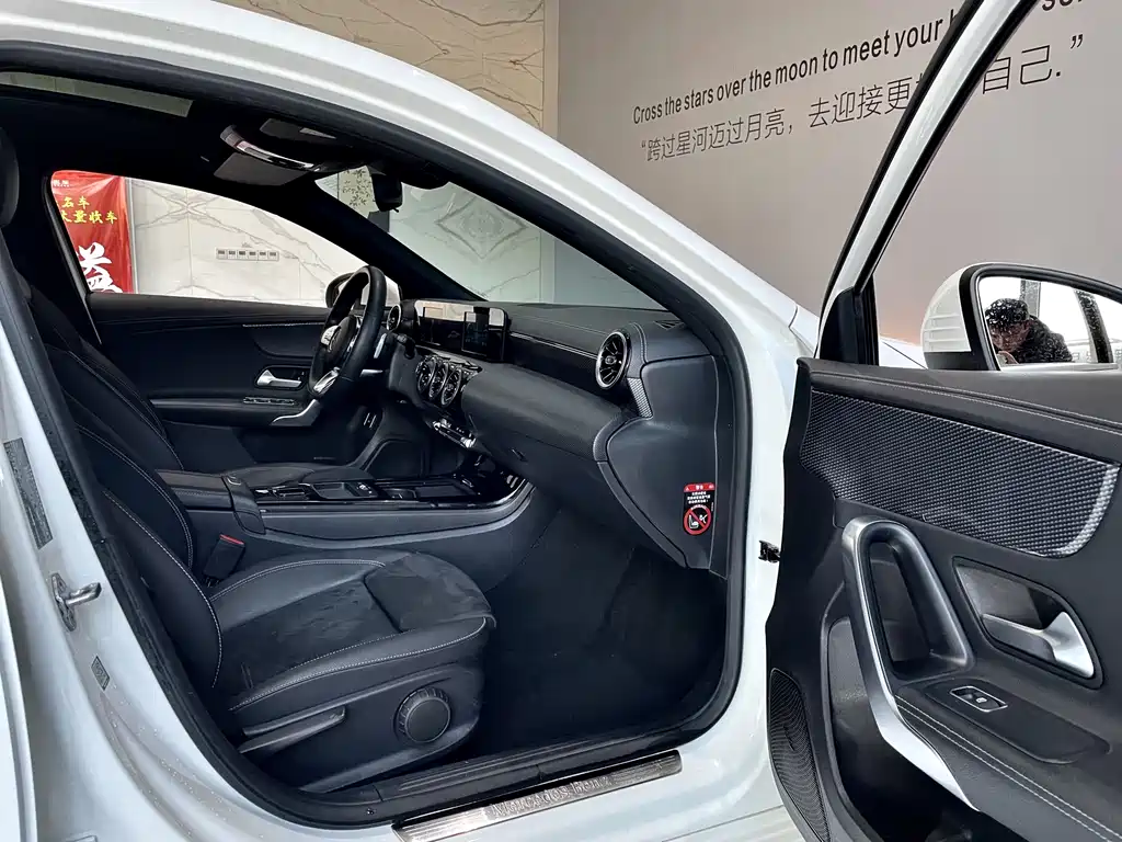 MERCEDES-BENZ A CLASS