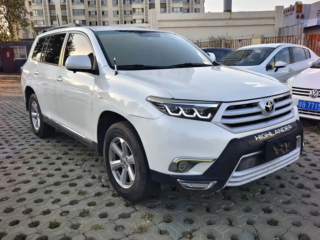 Toyota Highlander — миниатюра 3