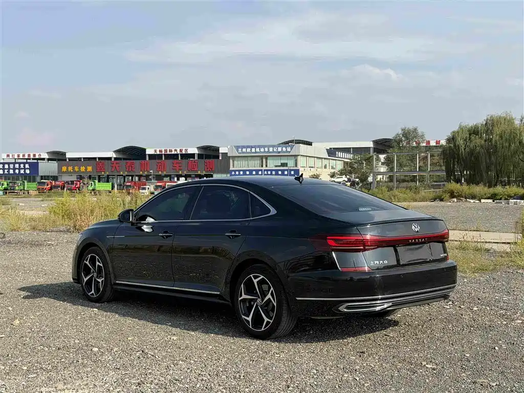 Volkswagen Passat — миниатюра 6