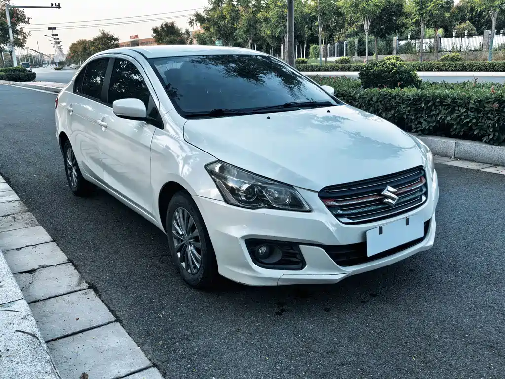 Suzuki Alivio — миниатюра 3