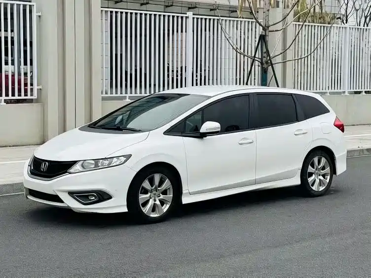 Honda Jade 2015