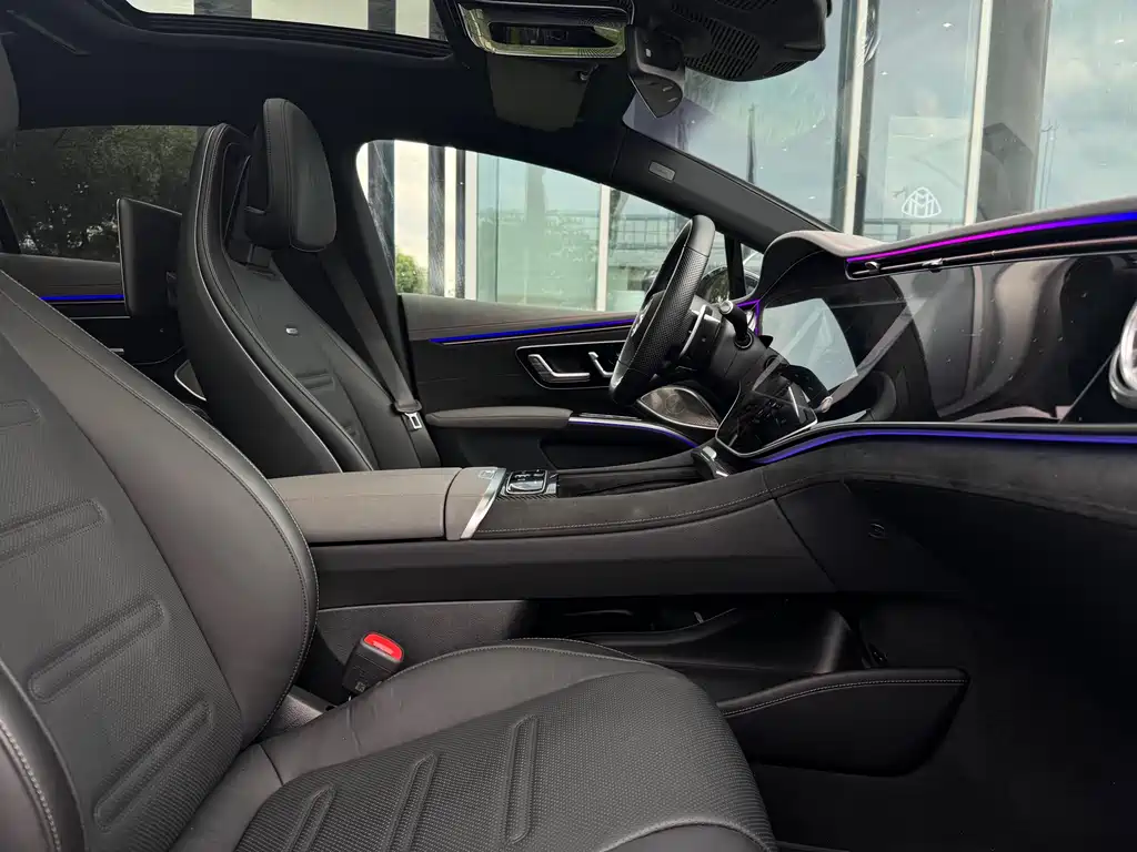 MERCEDES-BENZ EQS AMG