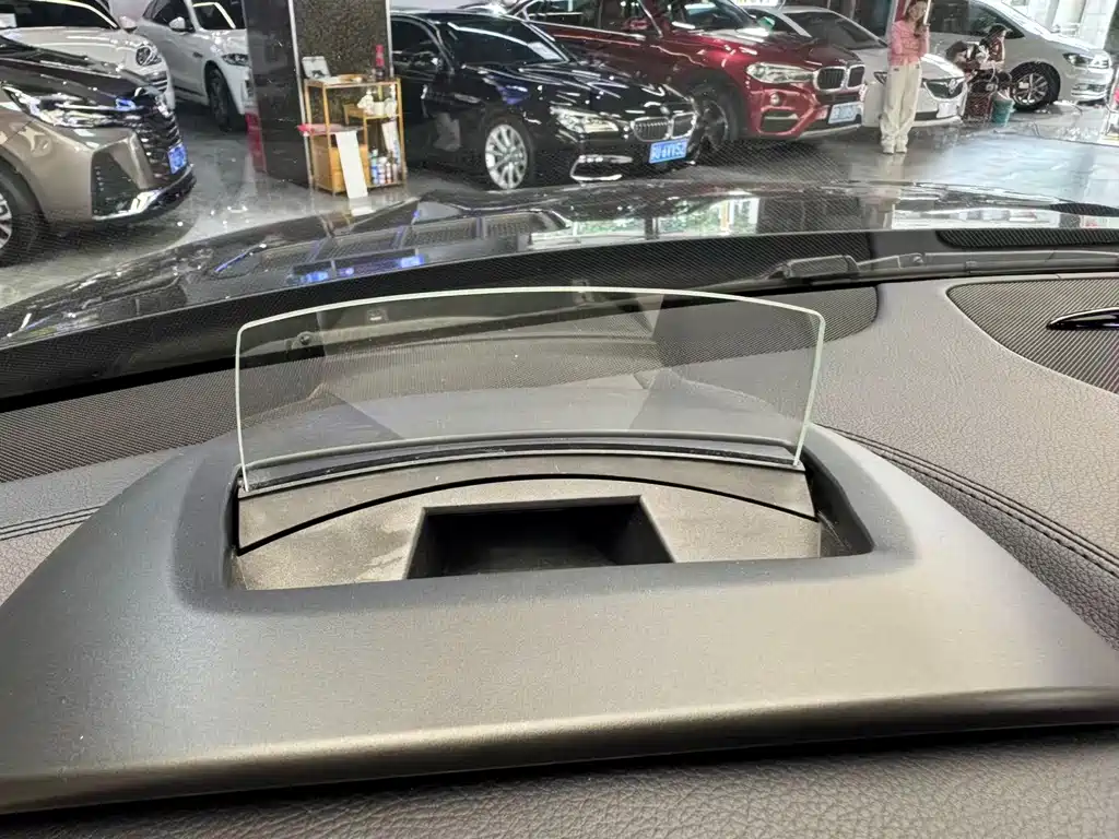 MERCEDES-BENZ GLS AMG