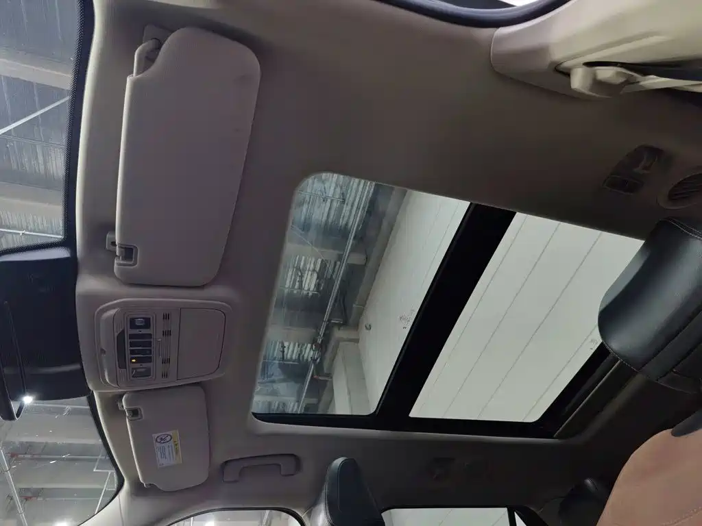 Ford Explorer — миниатюра 14