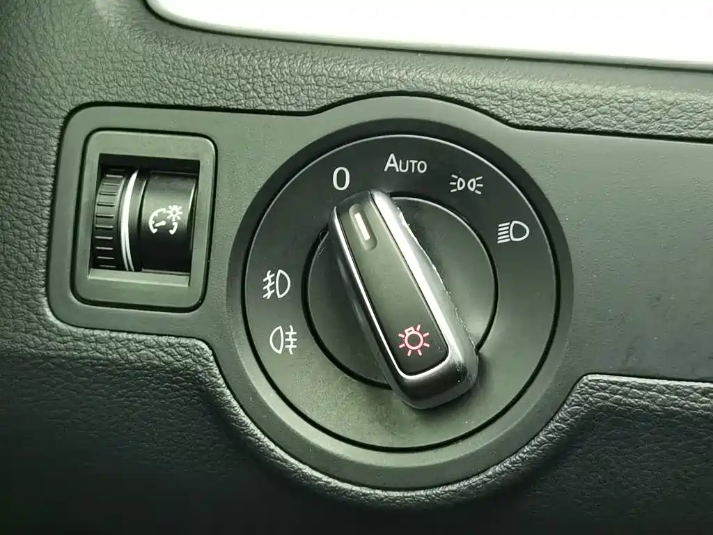Volkswagen CC — миниатюра 21