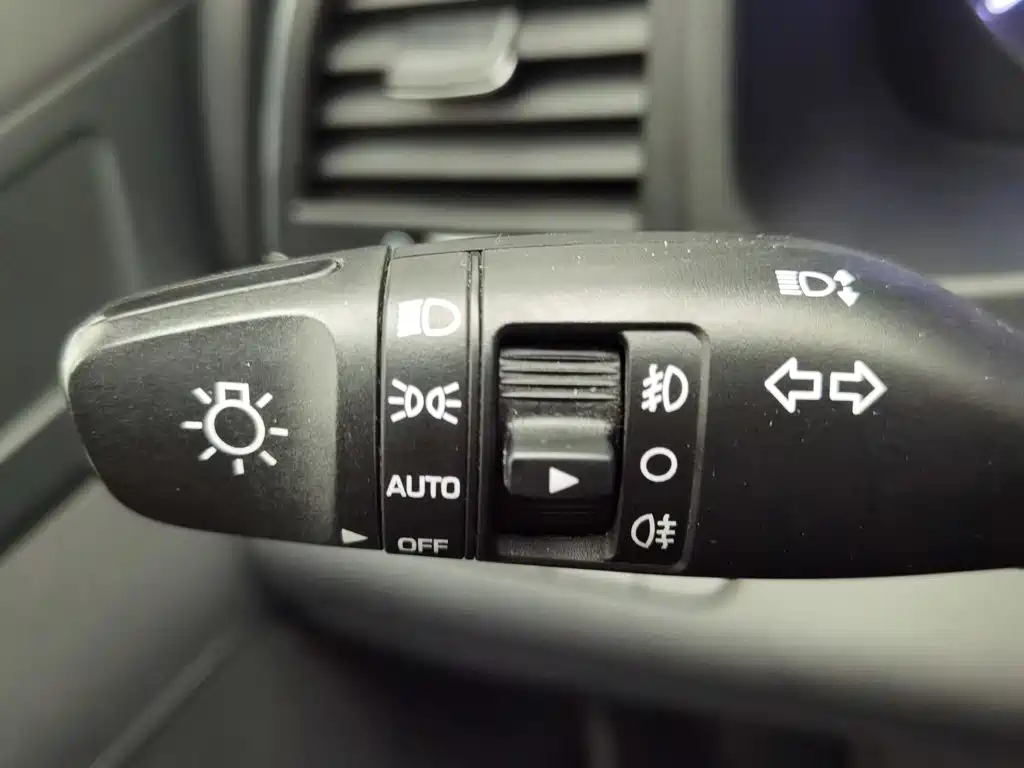 Hyundai Elantra — миниатюра 21