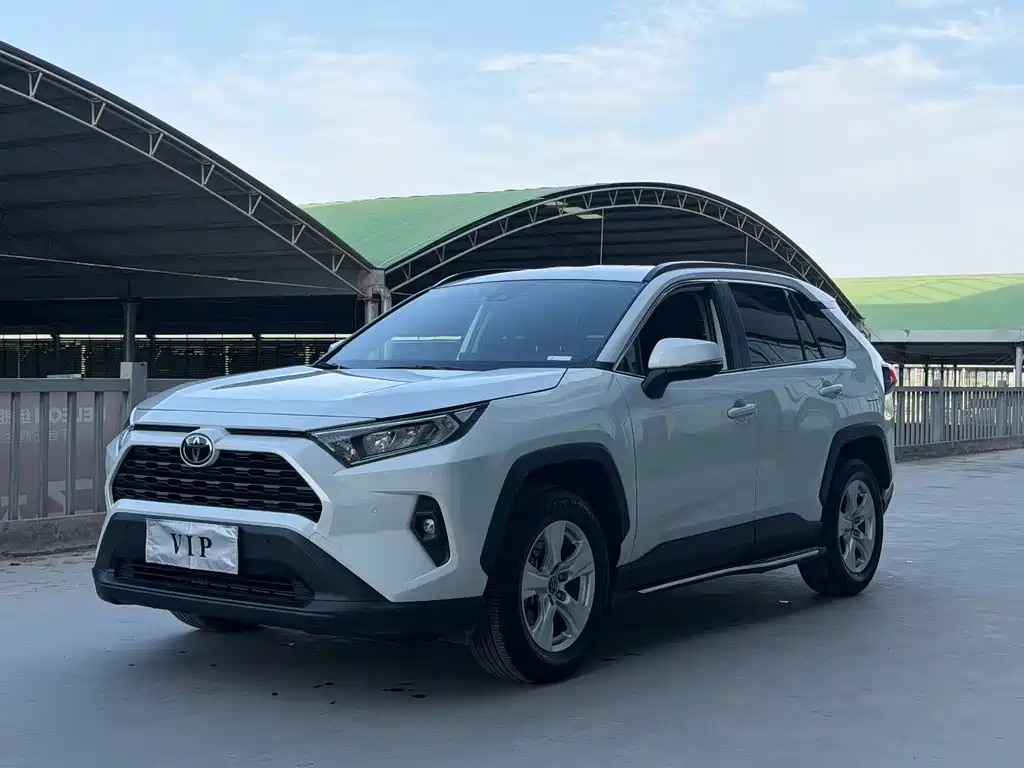 Toyota RAV4 2025