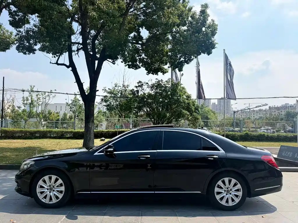 Mercedes-Benz S-Class — миниатюра 8