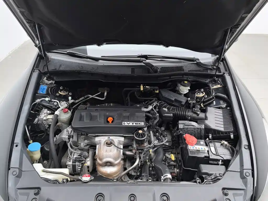 Honda Accord — миниатюра 6