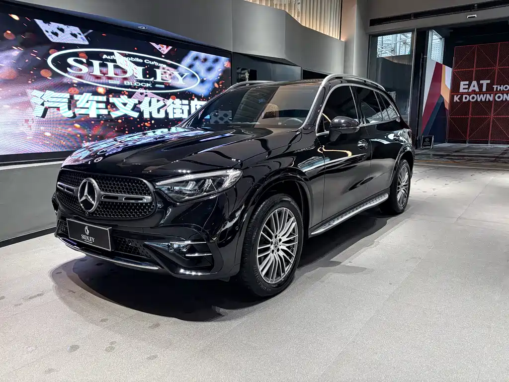MERCEDES-BENZ GLC