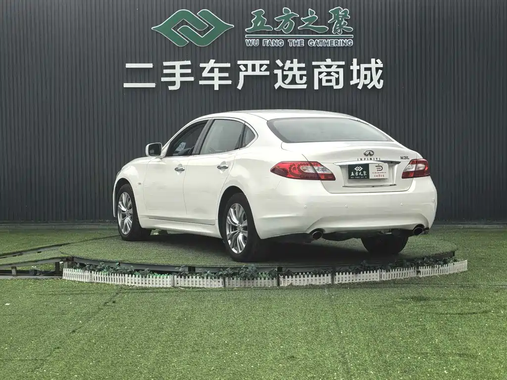 Infiniti M — миниатюра 18