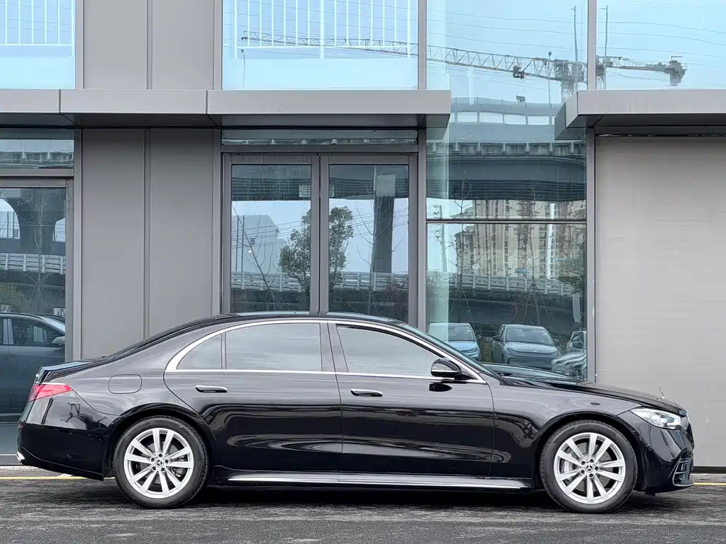 MERCEDES-BENZ S CLASS