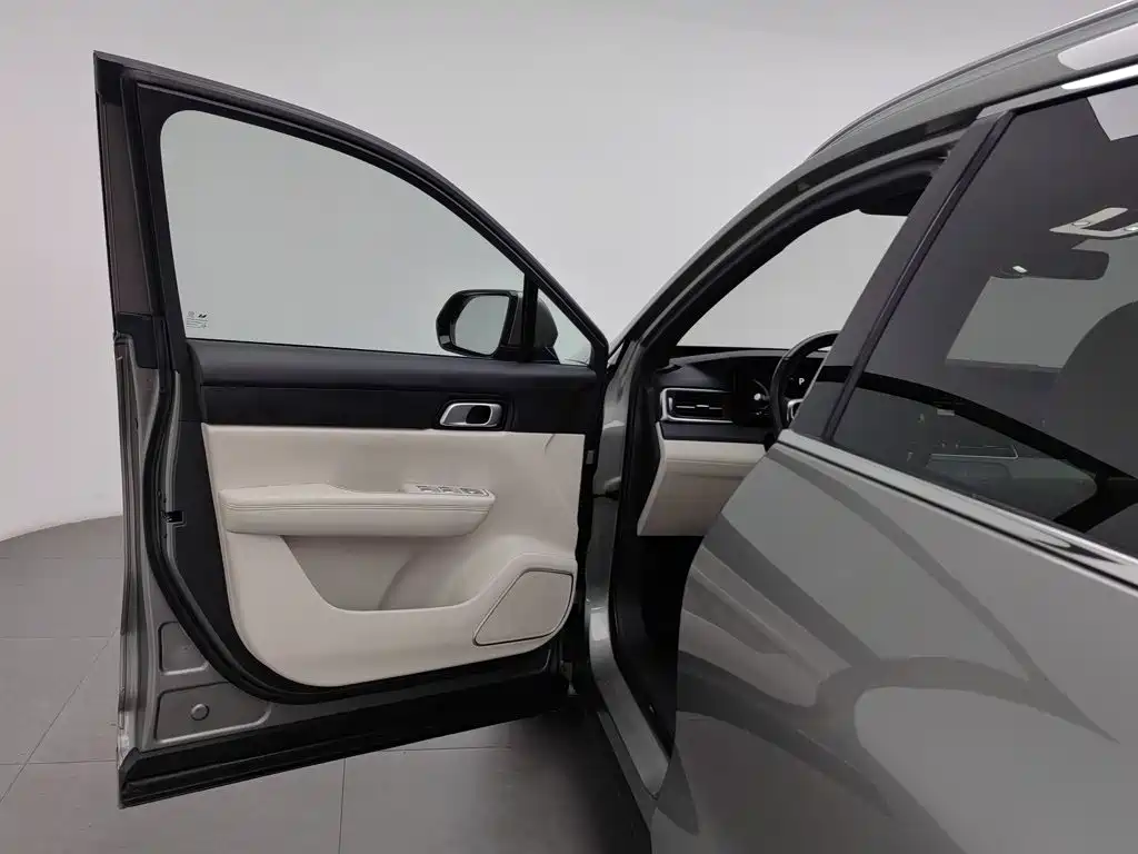 Li Auto Li ONE — миниатюра 8