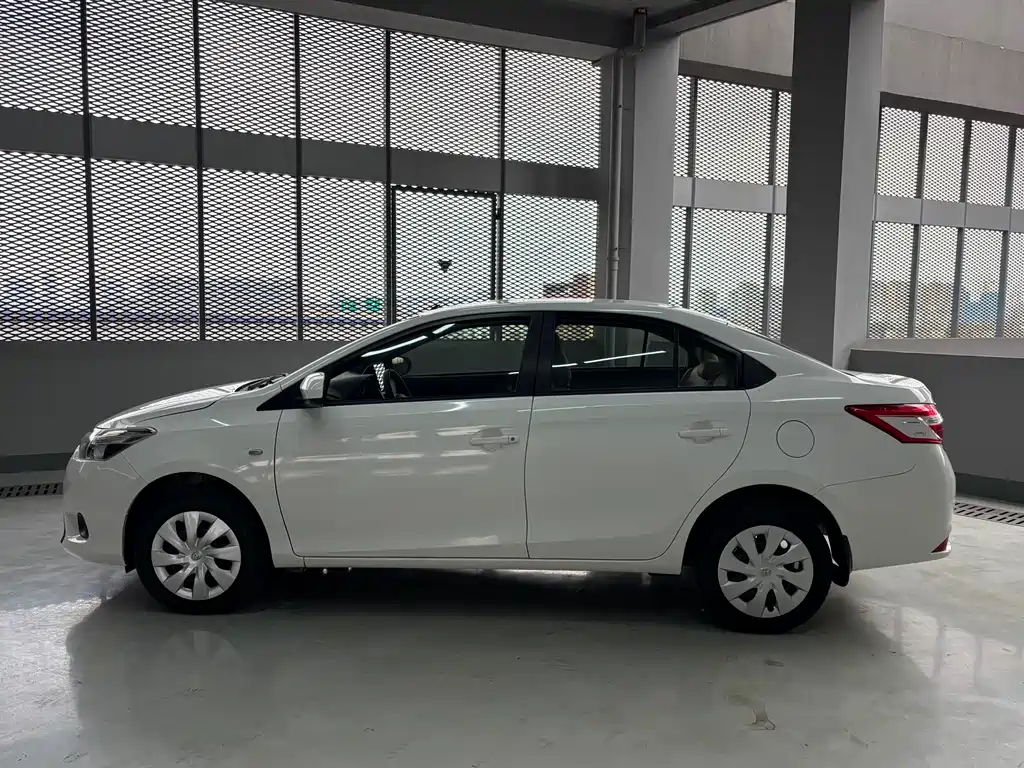 TOYOTA VIOS