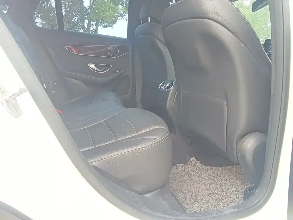 Mercedes-Benz GLC — миниатюра 5
