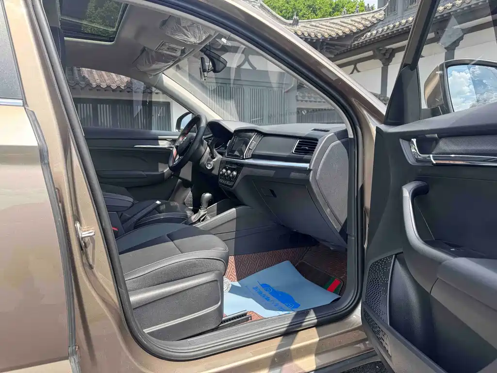 Skoda Kamiq 1.5L Auto Comfort Enjoy Edition, фото 10