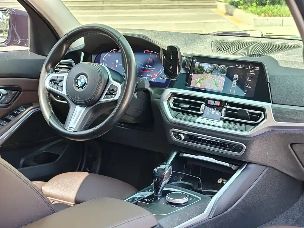BMW 3 Series — миниатюра 12