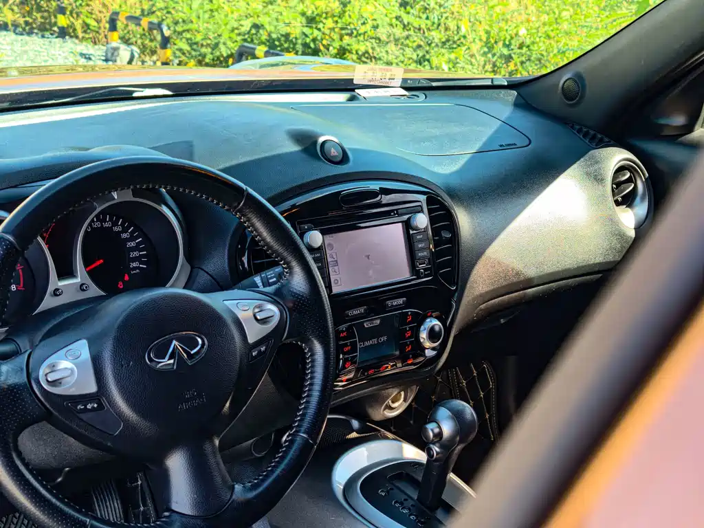 Infiniti ESQ — миниатюра 13