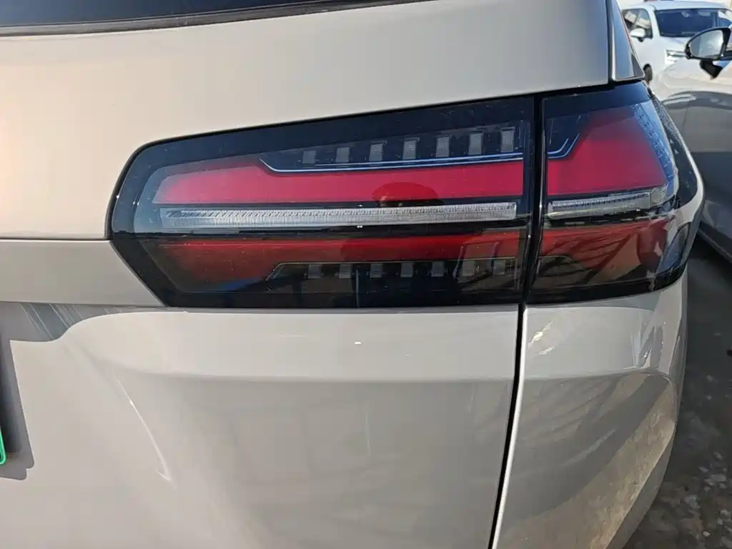 Wuling Xingguang 730 New Energy — миниатюра 8