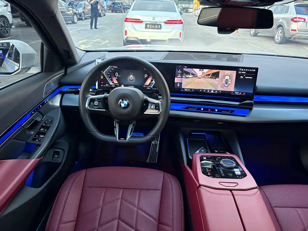 BMW 5 Series — миниатюра 7