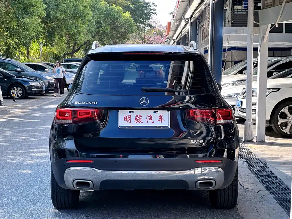 Mercedes-Benz GLB — миниатюра 5