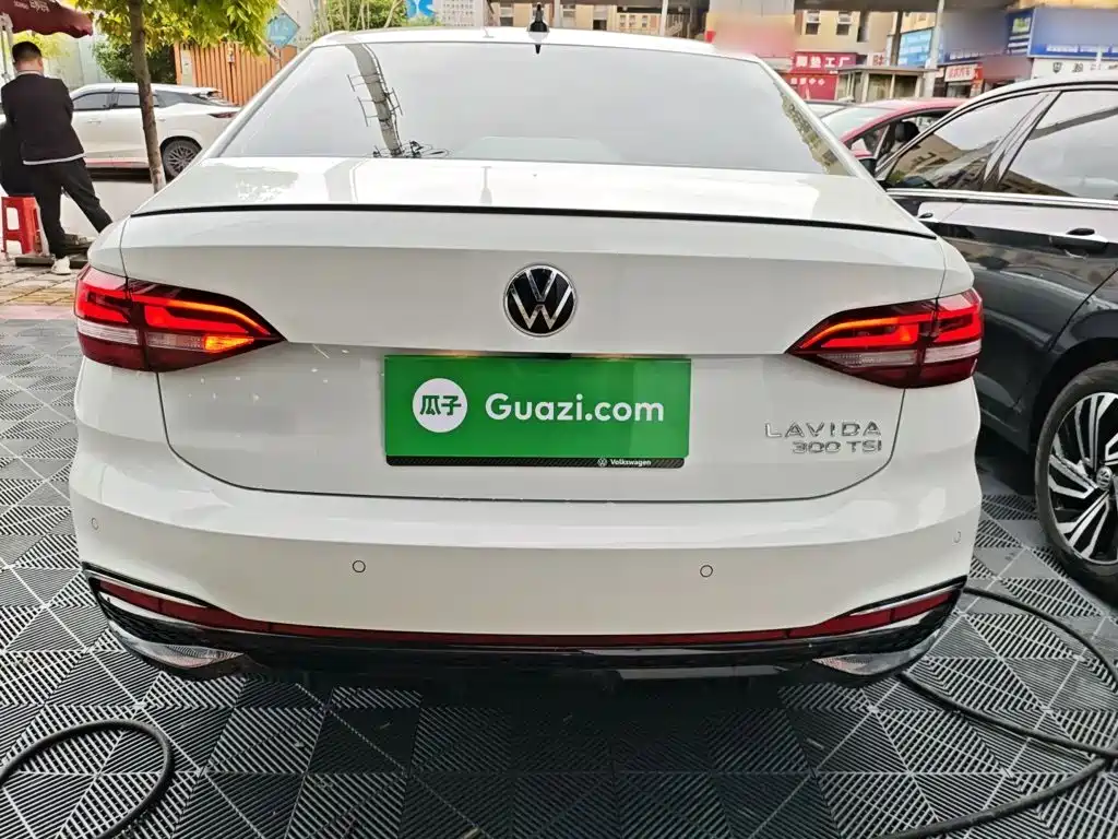 Volkswagen Lavida — миниатюра 6