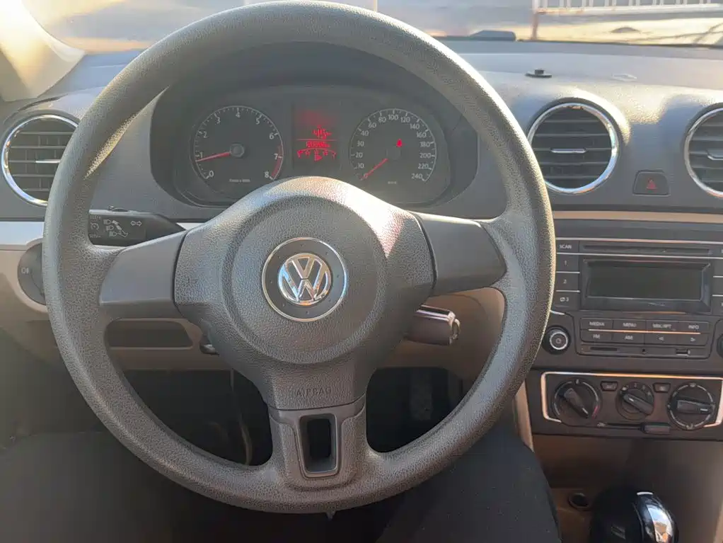 Volkswagen Jetta — миниатюра 12