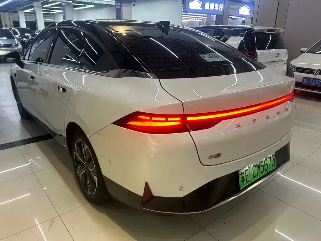 XPeng P5 — миниатюра 5