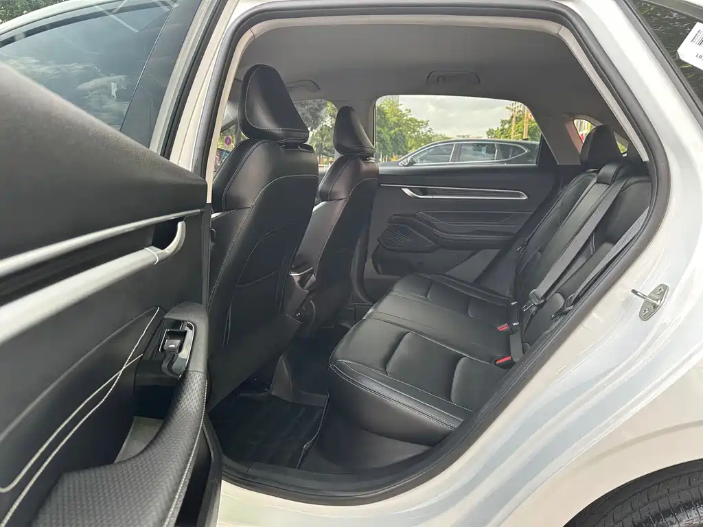 Geely Emgrand — миниатюра 8