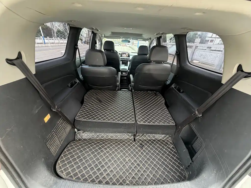 SAIC MAXUS CHASE G50