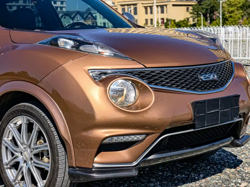 Infiniti ESQ — миниатюра 5