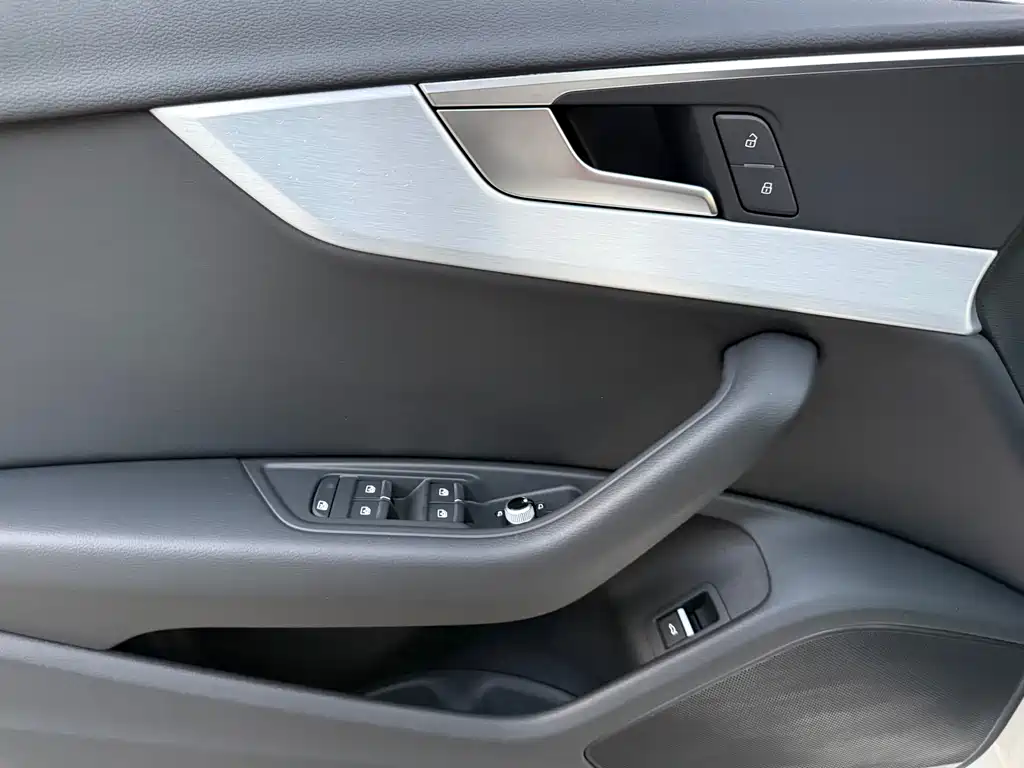 Audi A4L — миниатюра 18