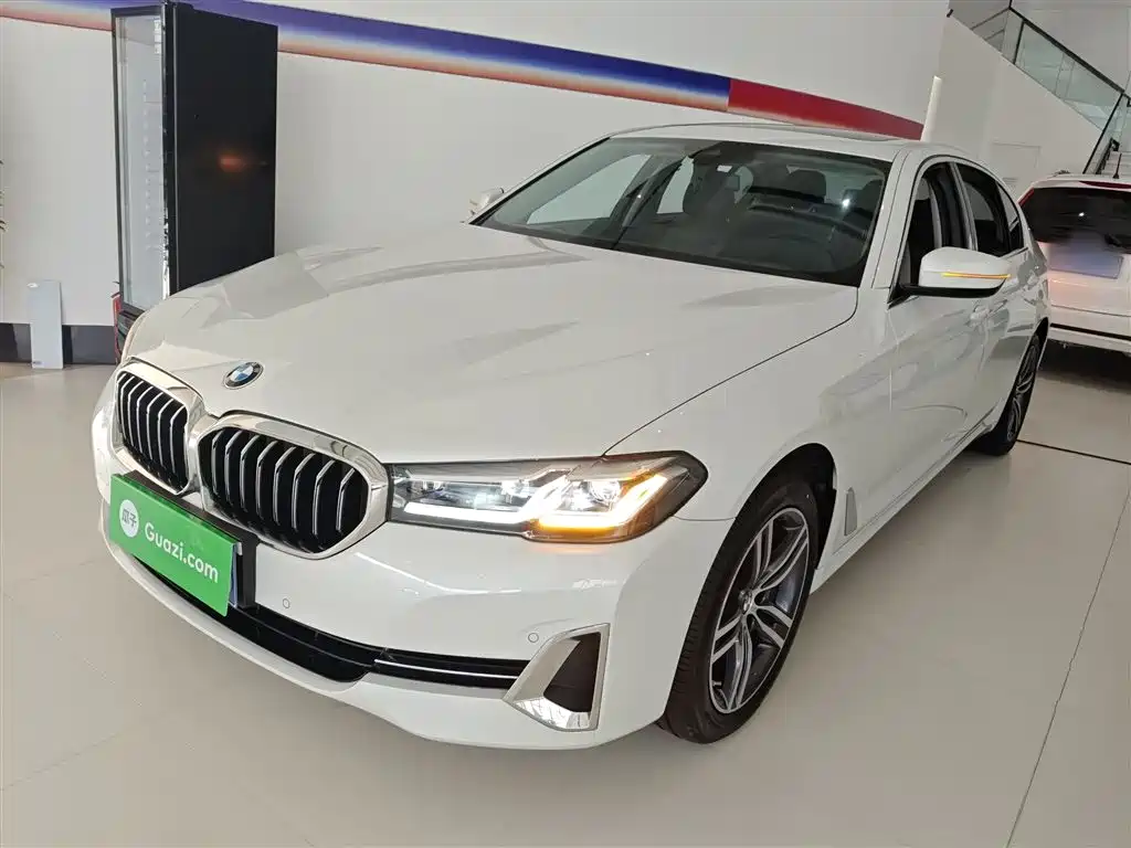 BMW 5 Series 2023