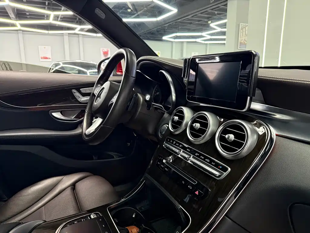 Mercedes-Benz GLC — миниатюра 14
