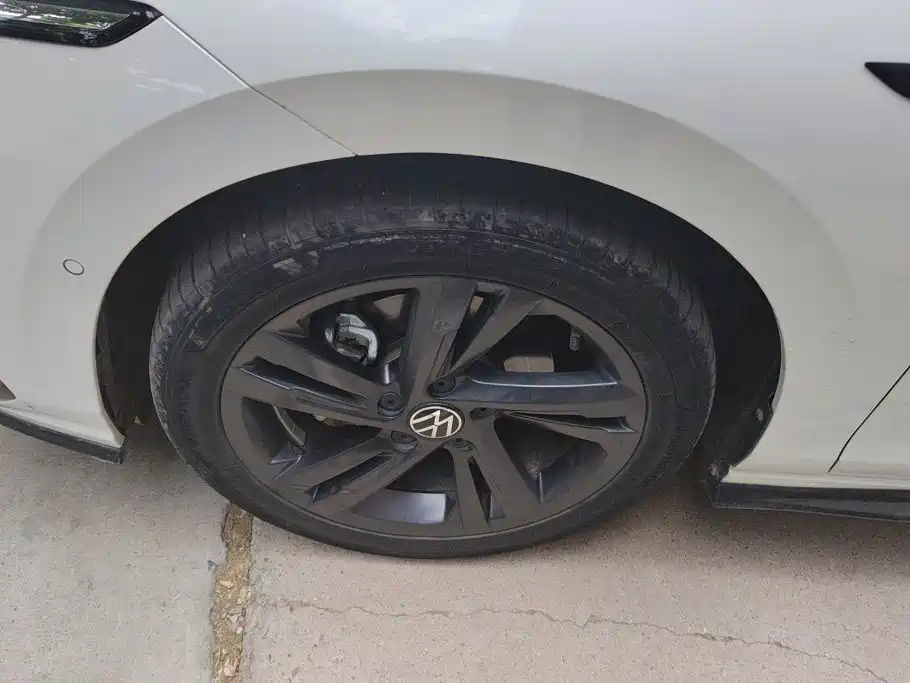 Volkswagen Golf — миниатюра 6