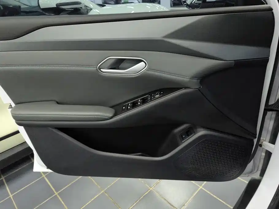 BYD Qin L — миниатюра 7