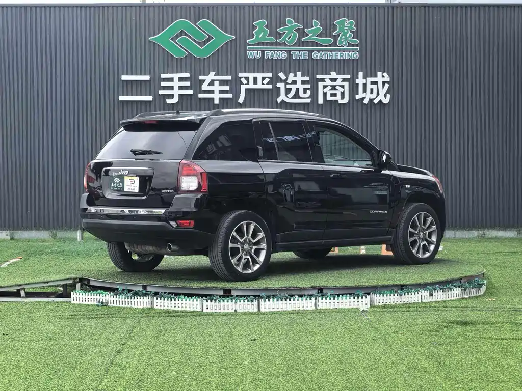 Jeep Compass (Import) — миниатюра 19