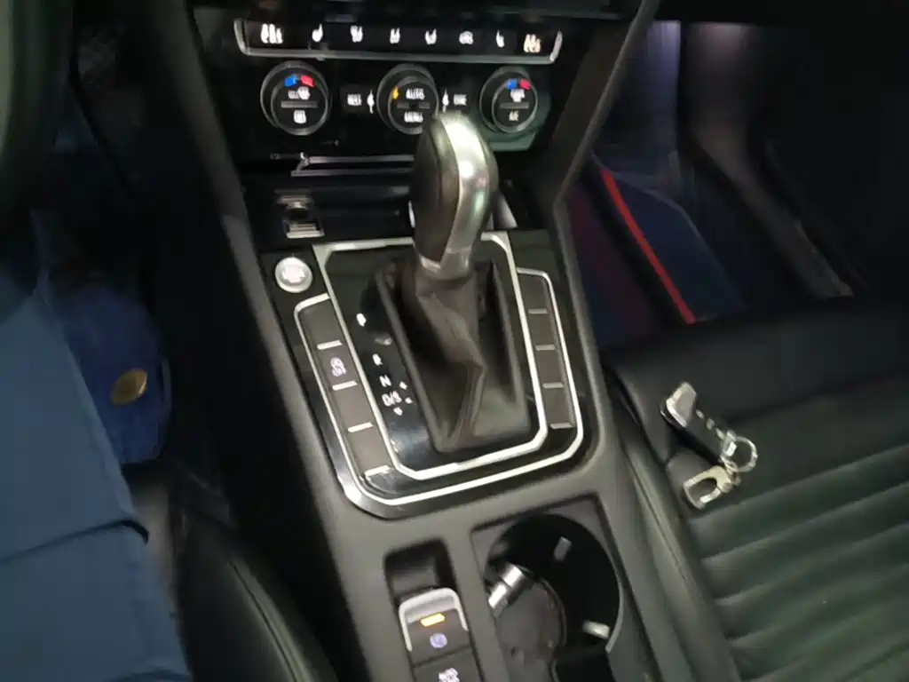 Volkswagen Magotan — миниатюра 14