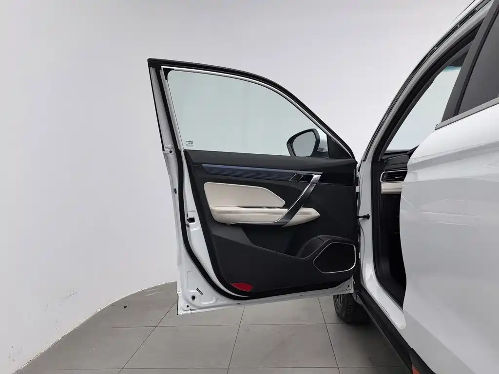 Geely Boyue — миниатюра 8